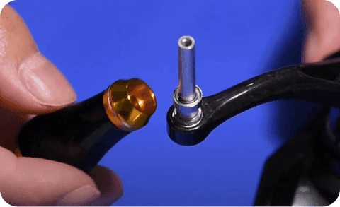 Method of placing the power knob on the spinning reel 10 Step Number 2: Install the Gomexus Power Knob